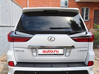 2016 Lexus LX 570 III Рестайлинг 2, белый, 7950000 рублей, вид 2