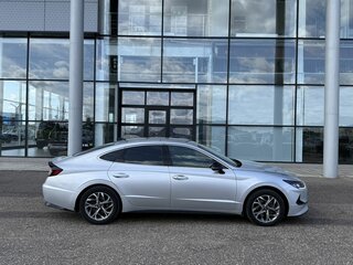 2021 Hyundai Sonata VIII (DN8), серебристый, 1755000 рублей, вид 5