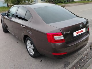 2016 Skoda Octavia III (A7), коричневый, 1550000 рублей, вид 4