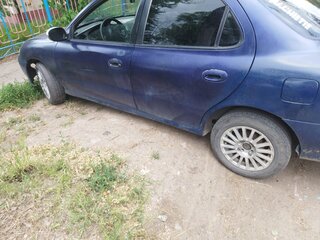 1997 Hyundai Avante II, синий, 110000 рублей, вид 2
