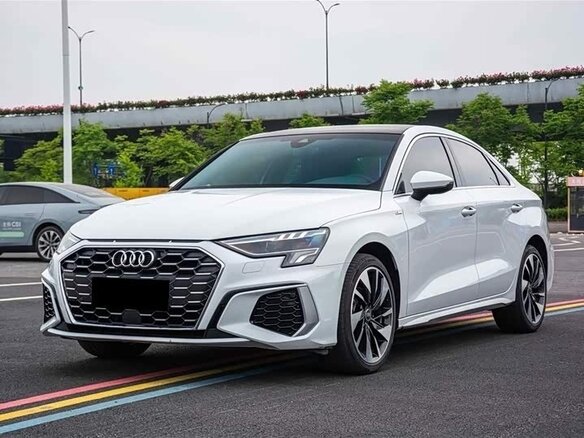 2023 Audi A3 35 TFSI IV (8Y), белый, 1730333 рублей