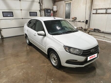 2024 Lada (ВАЗ) Granta I Рестайлинг, белый, 750000 рублей, вид 2
