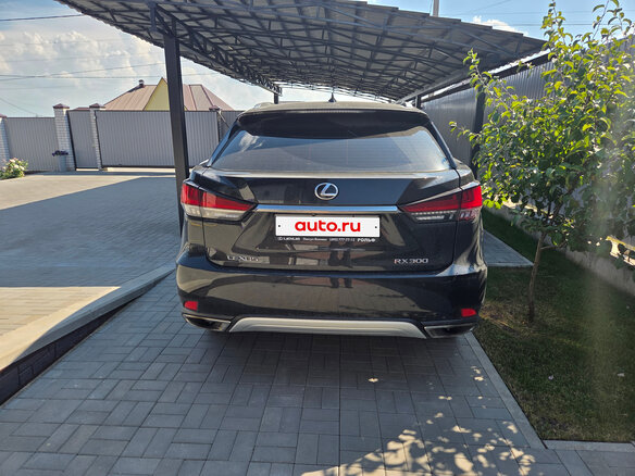2021 Lexus RX 300 IV Рестайлинг, чёрный, 4650000 рублей - вид 4