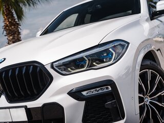 2020 BMW X6 40i III (G06), белый, 7499900 рублей, вид 1