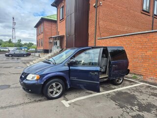 2001 Dodge Caravan 3-speed IV, синий, 270000 рублей, вид 4