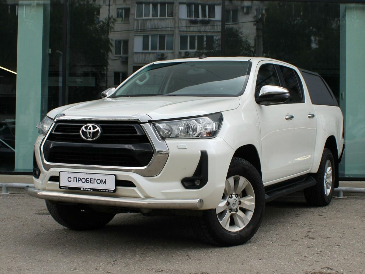 Открыть фотографии: Toyota Hilux VIII Рестайлинг 2