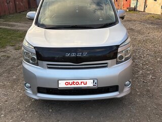 2008 Toyota Voxy II (R70), серый, 1100000 рублей, вид 1