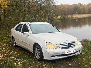 2003 Mercedes-Benz C-Класс 240 II (W203), белый, 500000 рублей, вид 1