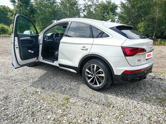 2022 Audi Q5 Sportback 45 TFSI I (FY), белый, 4700000 рублей - вид 4