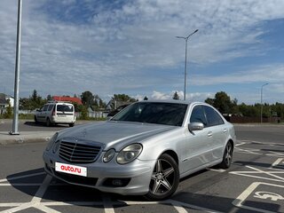 2004 Mercedes-Benz E-Класс 200 III (W211, S211), серебристый, 520000 рублей, вид 2