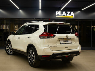 2020 Nissan X-Trail III Рестайлинг, белый, 2370000 рублей, вид 3