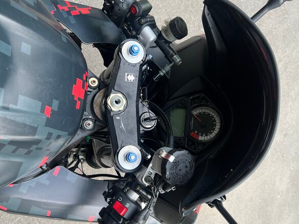2005 Suzuki SV 1000, чёрный - вид 5