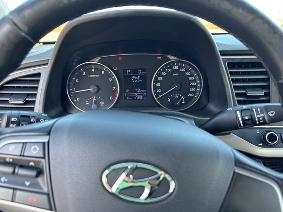 2016 Hyundai Elantra VI (AD), синий, 1320000 рублей - вид 17