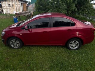 2013 Chevrolet Aveo II, красный, 599999 рублей, вид 5