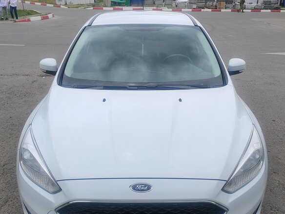 2016 Ford Focus III Рестайлинг, белый, 680000 рублей - вид 1
