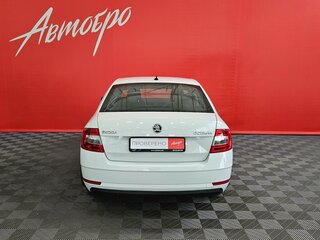 2019 Skoda Octavia III (A7) Рестайлинг, белый, 1529000 рублей, вид 4