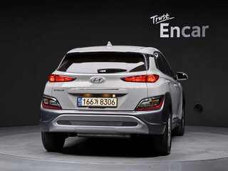 2022 Hyundai Kona I Рестайлинг, серебристый, 1792400 рублей, вид 4