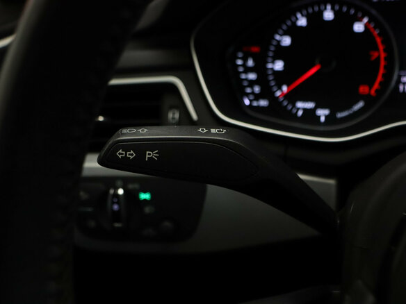 2015 Audi A4 V (B9), красный, 1919000 рублей - вид 12