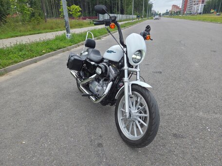 2007 Harley-Davidson Sportster 883, белый, 535000 рублей, вид 1