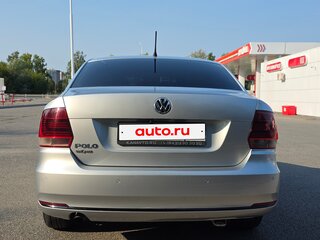 2016 Volkswagen Polo V Рестайлинг, серебристый, 900000 рублей, вид 5