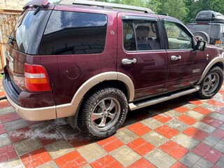 2006 Ford Explorer IV, красный, 1140000 рублей, вид 3
