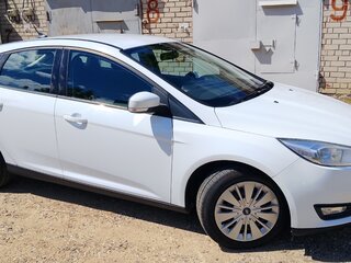 2017 Ford Focus III Рестайлинг, белый, 830000 рублей, вид 4