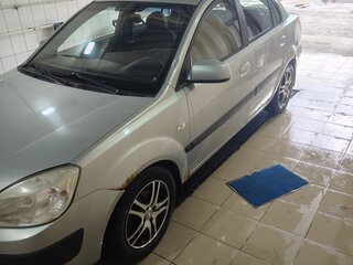 2006 Kia Rio II, серебристый, 320000 рублей, вид 4