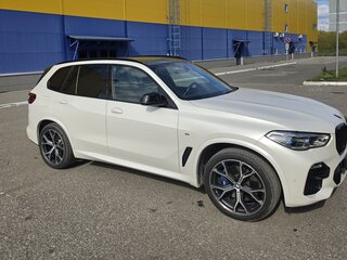 2021 BMW X5 30d IV (G05/G18), белый, 8350000 рублей, вид 3