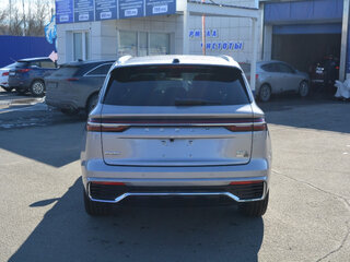 2026 Geely Monjaro (Xingyue L) I Рестайлинг 2 (China Market), серебристый, 4099000 рублей, вид 5