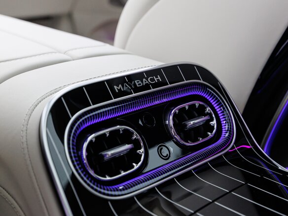 2026 Mercedes-Benz Maybach S-Класс 580 II (Z223) Рестайлинг, чёрный, 38700000 рублей - вид 36