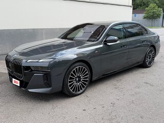 2025 BMW 7 серии 740d xDrive VII (G70), серый, 15700000 рублей, вид 5