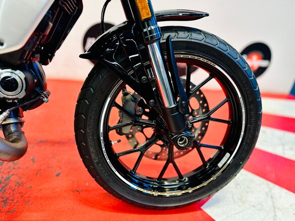 2024 Ducati Scrambler 800, белый, 890000 рублей - вид 19