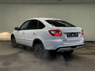 2026 Lada (ВАЗ) Granta Active Cross I Рестайлинг, белый, 1386000 рублей, вид 5
