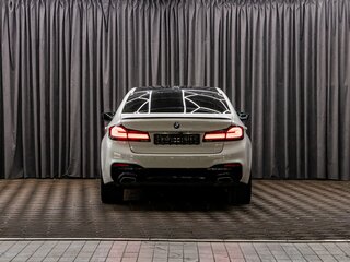 2019 BMW 5 серии 520i VII (G30/G31/G38), белый, 2995000 рублей, вид 5