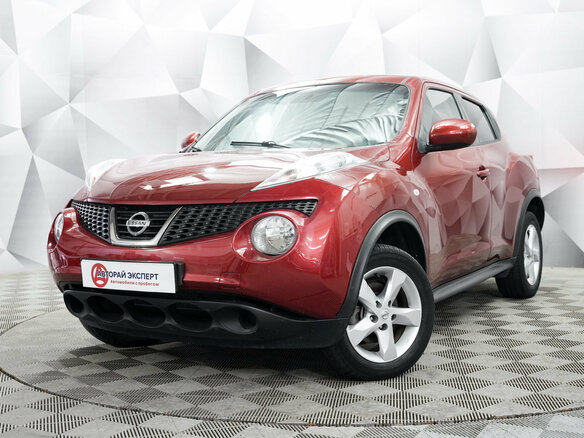 2014 Nissan Juke I, красный, 860000 рублей