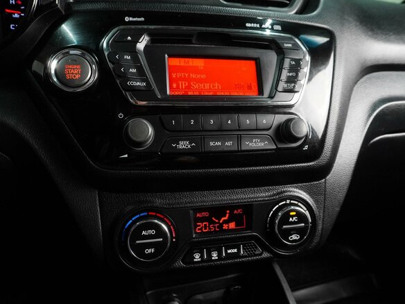 2013 Kia Rio 4-speed III, красный - вид 11