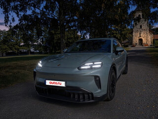 2026 Porsche Cayenne Turbo Electric Coupé IV, зелёный, 30350000 рублей, вид 3
