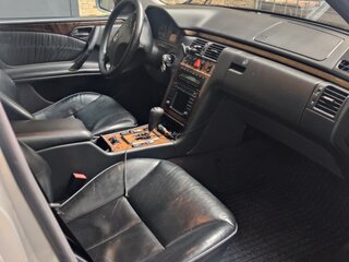 2000 Mercedes-Benz E-Класс 240 II (W210, S210) Рестайлинг, серый, 700000 рублей, вид 5