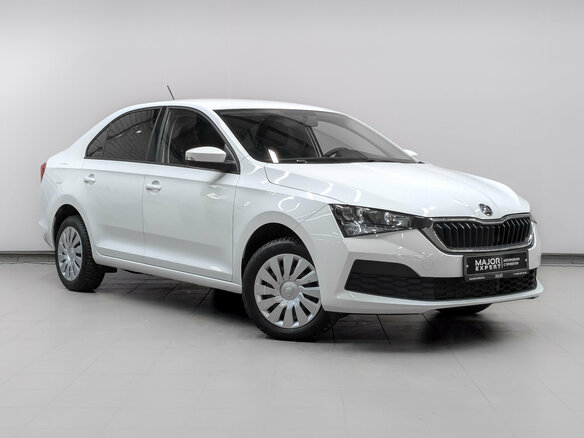 2021 Skoda Rapid II, белый - вид 2
