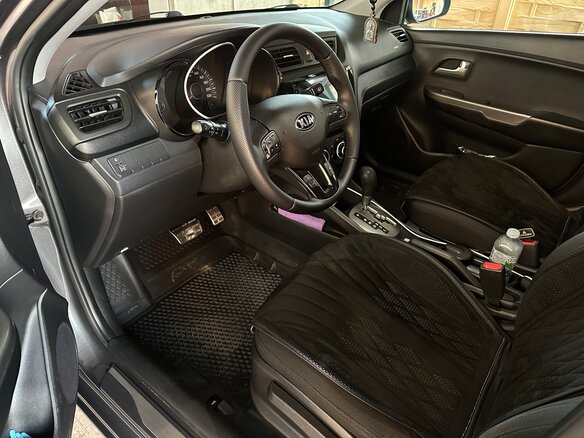 2013 Kia Rio III, серый, 1100000 рублей - вид 5