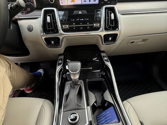 2022 Kia Sorento IV, серебристый, 4150000 рублей - вид 8