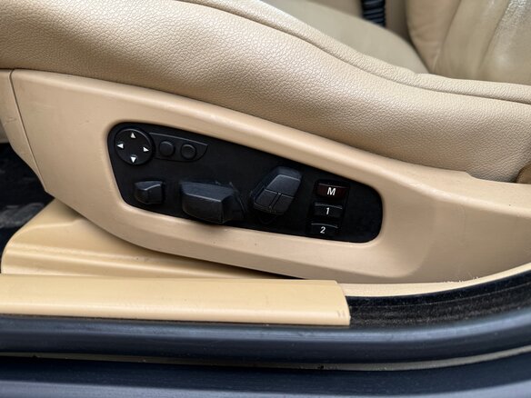 2004 BMW 5 серии 525i V (E60/E61), зелёный, 700000 рублей - вид 12
