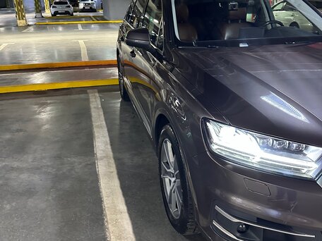 2016 Audi Q7 II (4M), коричневый, 4150000 рублей, вид 2