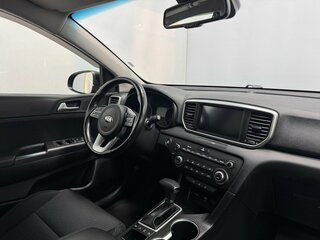 2020 Kia Sportage IV Рестайлинг, чёрный, 2390000 рублей, вид 3