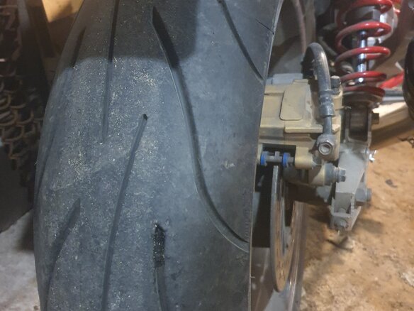 2008 Honda CB 400 Super Four, красный, 410000 рублей - вид 3