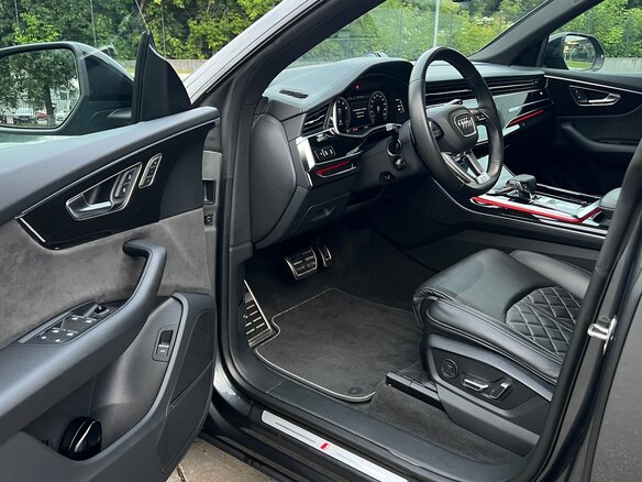 2019 Audi Q8 55 TFSI I (4M), серый, 6100000 рублей - вид 19