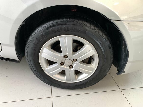 2005 Toyota Corolla IX (E120, E130) Рестайлинг, серебристый, 370000 рублей - вид 6