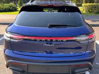 2022 Porsche Macan I Рестайлинг 2, синий, 7280000 рублей, вид 5