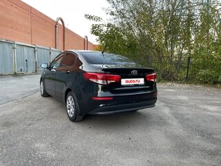 2015 Kia Rio III Рестайлинг, чёрный, 695000 рублей, вид 5