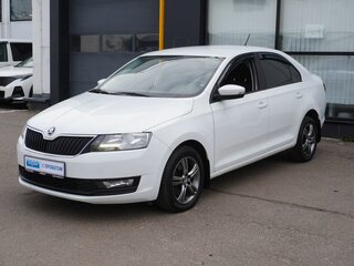 2018 Skoda Rapid I Рестайлинг, белый, 1398000 рублей, вид 1